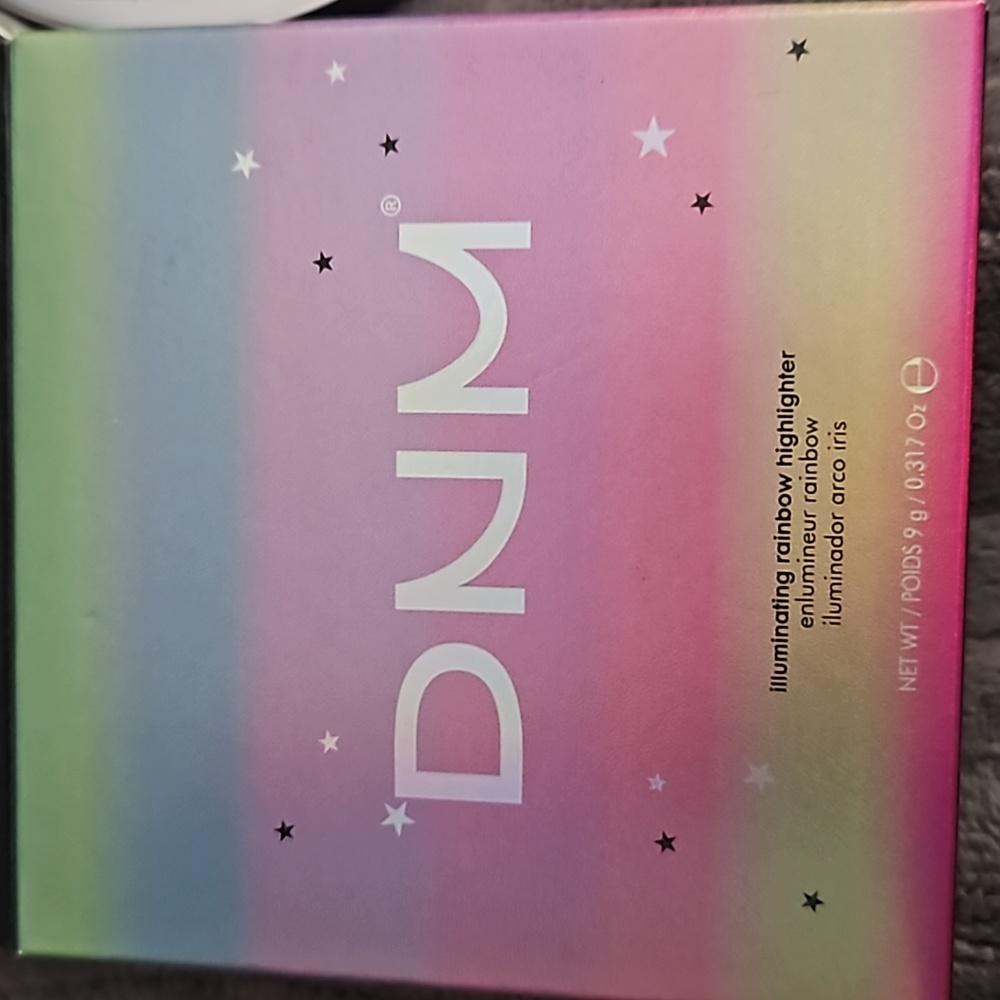 DNM Seven Rainbow Eyeshadows Natural Long Lasting Pigmentation Highlighting Glit